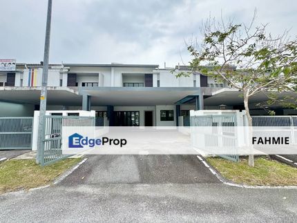 Freehold. 24x73. Bare condition. Laman Delfina. Nilai Impian. Nilai. , Negeri Sembilan, Nilai