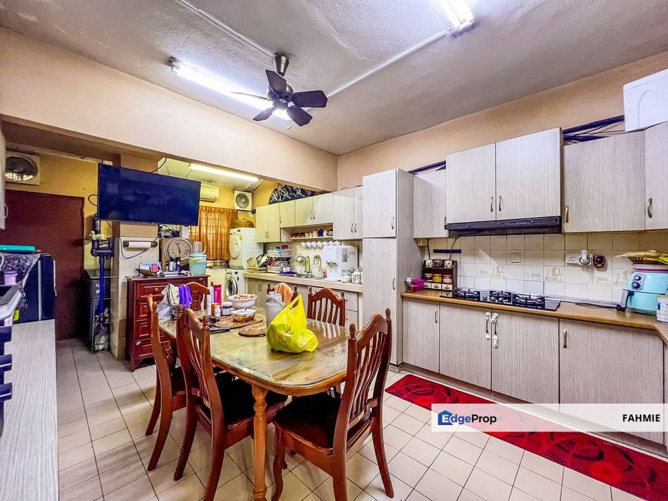 Freehold. Taman Tun Dr Ismail. TTDI. , Kuala Lumpur, Taman Tun Dr Ismail