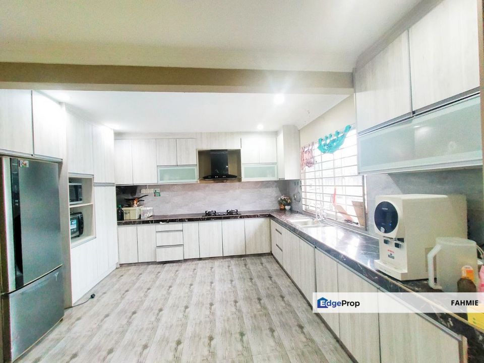 Fully renovated. Seksyen 2. Shah Alam. , Selangor, Shah Alam