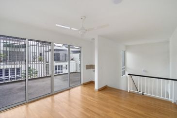 Duta Villa, Presint 14