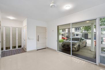 Duta Villa, Presint 14