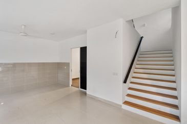 Duta Villa, Presint 14