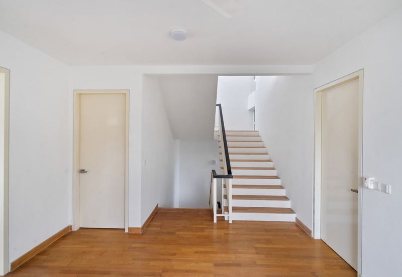 Duta Villa, Presint 14