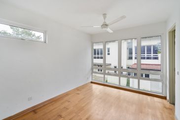 Duta Villa, Presint 14