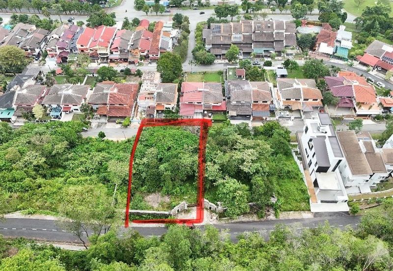 Freehold. Non bumi lot. Jalan G2. Taman Melawati. 
