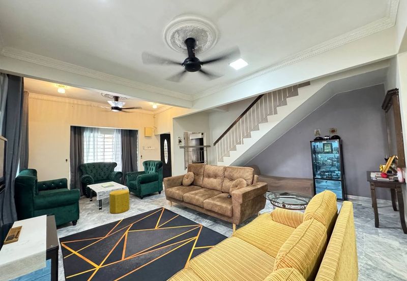 End lot. Fully renovated. Not facing other house. Kelana Idaman PJU 1. Ara Damansara. Petaling Jaya. 