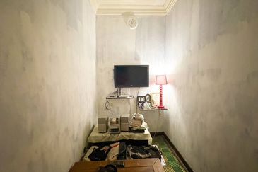 Fully renovated. Freehold. Bukit Setiawangsa. Setiawangsa. 