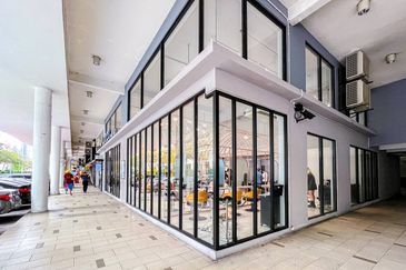 Platinum Mondrian (Pv128)