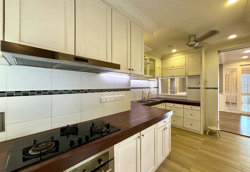 Ara Hill Condominium