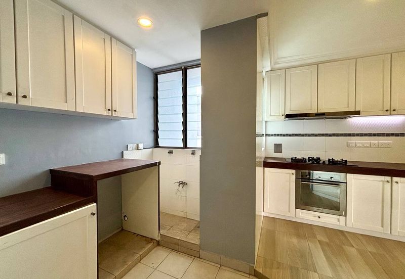 Ara Hill Condominium