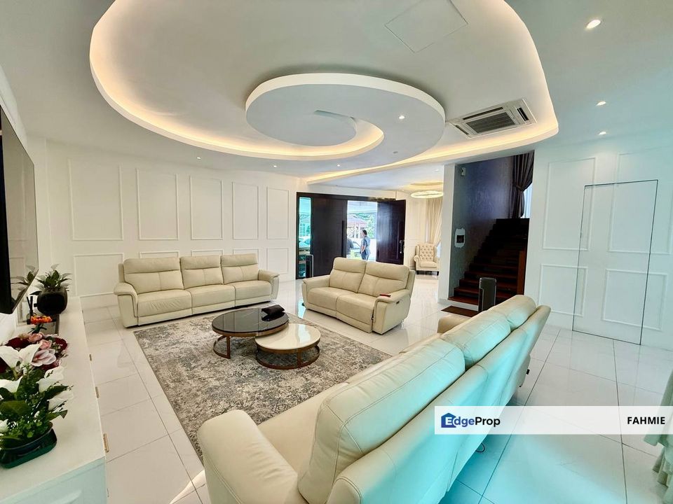 Swimming pool. Freehold. Country Heights. Kajang. , Selangor, Country Heights