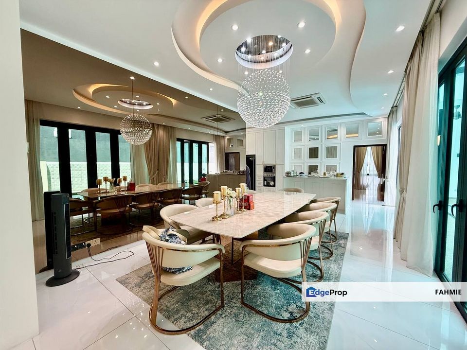 Swimming pool. Freehold. Country Heights. Kajang. , Selangor, Country Heights