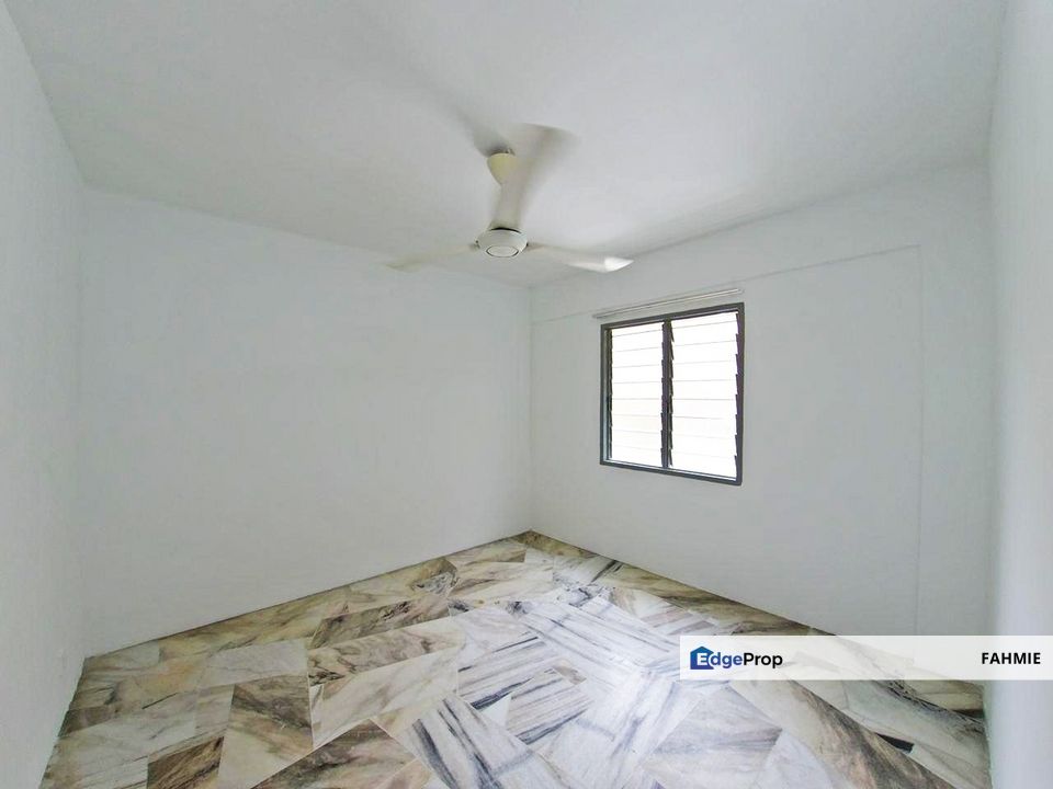 Tingkat 1. Blok 6. Flat PKNS. Seksyen 7. Shah Alam. , Selangor, Shah Alam