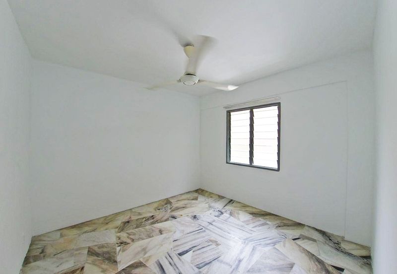 Flat PKNS, Seksyen 7