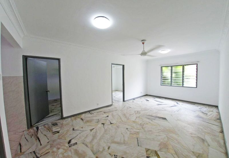 Flat PKNS, Seksyen 7