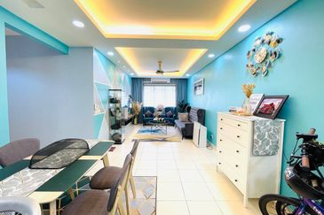 De Bayu Apartment @ Setia Alam