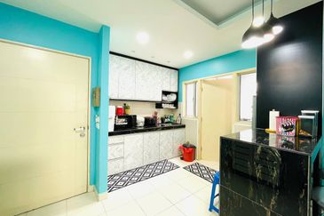 De Bayu Apartment @ Setia Alam