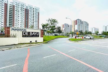De Bayu Apartment @ Setia Alam