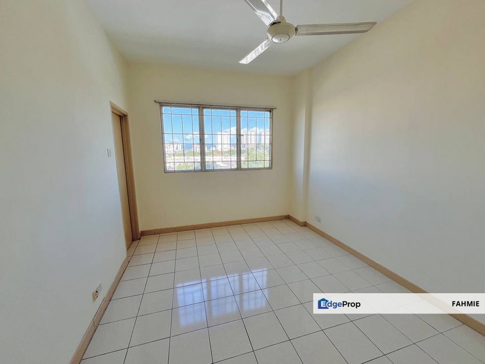 Walking distance to Wangsa Maju LRT station. Freehold. TAR Villa Apartment. Setapak. , Kuala Lumpur, Wangsa Maju