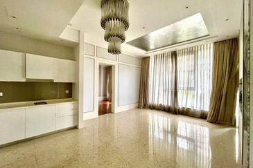 Freehold. Commercial bungalow. Bukit Ceylon. Jalan Raja Chulan. 