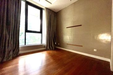 Freehold. Commercial bungalow. Bukit Ceylon. Jalan Raja Chulan. 