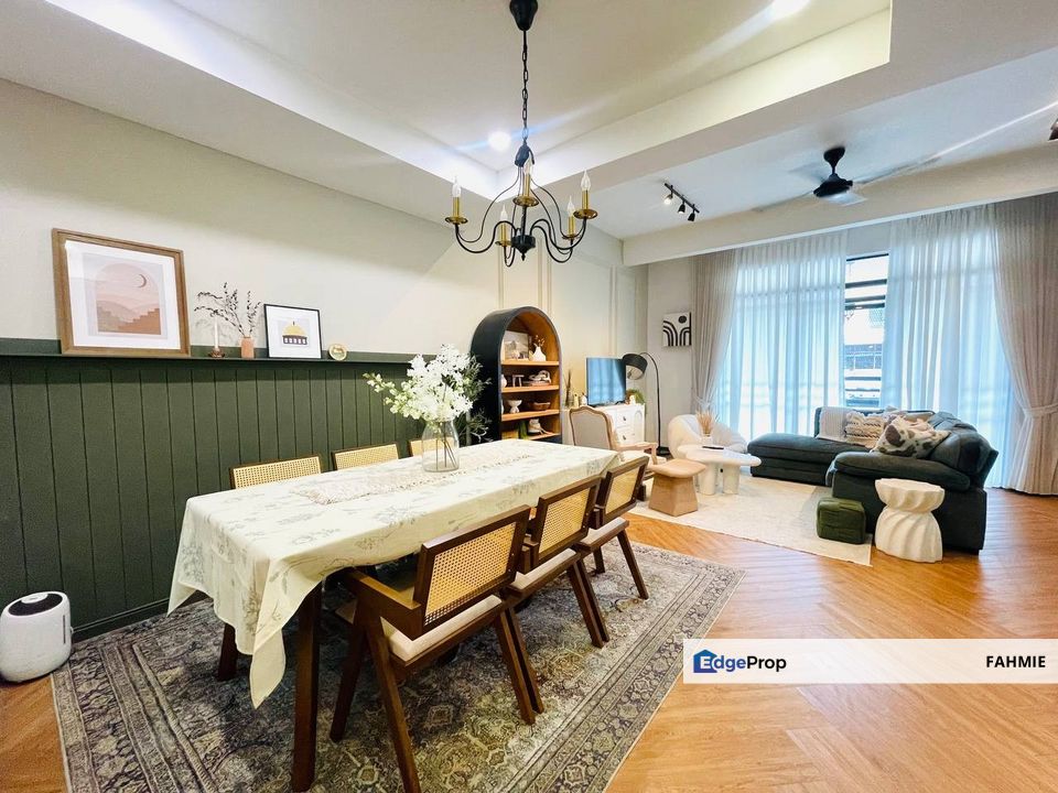 Fully renovated. Move in condition. Taman Saujana KLIA. Sepang. , Selangor, Sepang