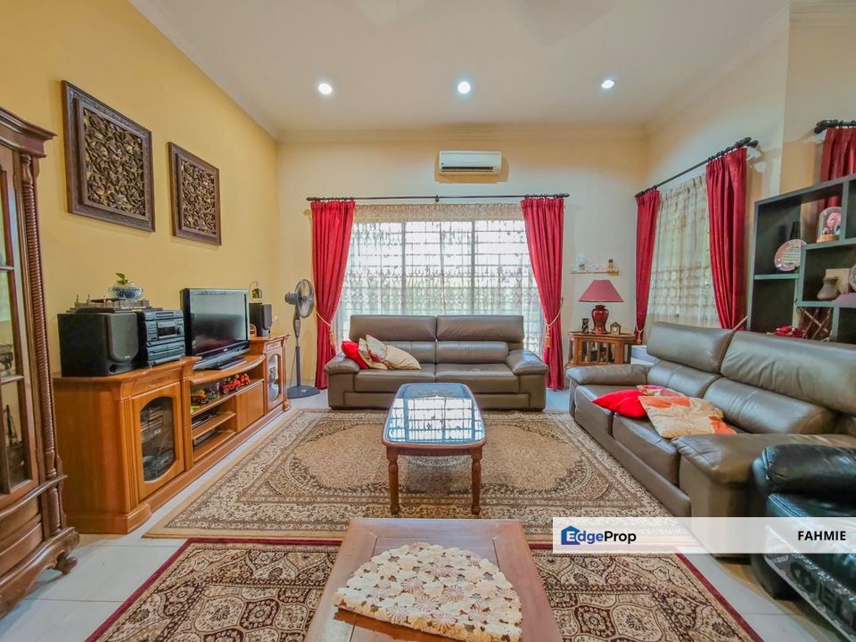 Corner lot. Freehold. Green Street Homes. Seremban 2., Negeri Sembilan, Seremban