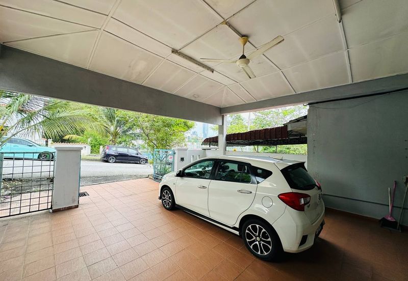 Pantai Dalam Kampung Kerinchi