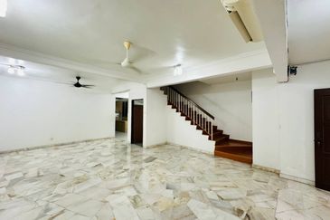 Pantai Dalam Kampung Kerinchi