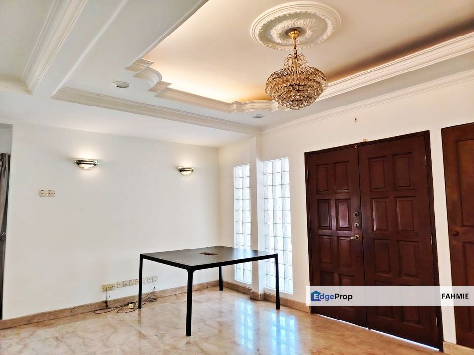 End lot. Freehold. USJ 20. Subang Jaya. , Selangor, USJ