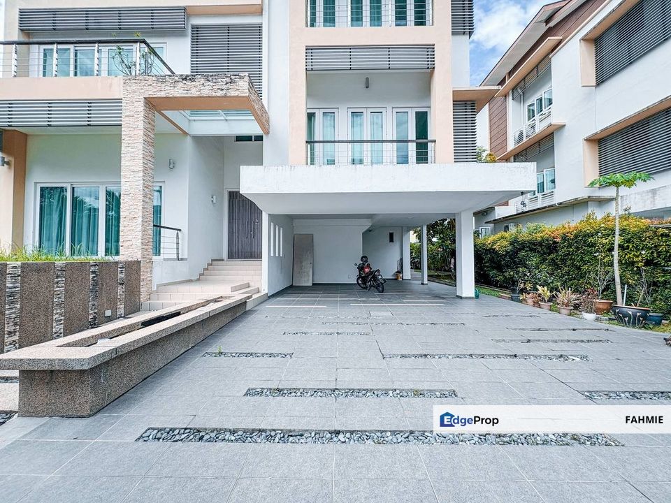 Corner lot. Fully renovated. Freehold. Bayu Kemensah. Taman Melawati. , Selangor, Taman Melawati