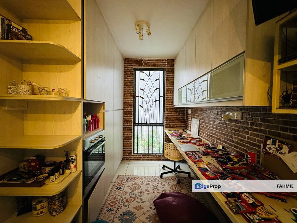 Paling murah. Golf Course View. Fully renovated. Laman Glenmarie. Shah Alam. , Selangor, Glenmarie