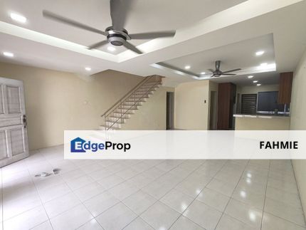 Tak mengadap rumah lain. Renovated cantik. Bukit Saujana. Bandar Saujana Utama. Sungai Buloh. , Selangor, Sungai Buloh