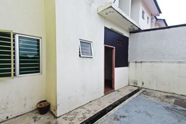 TAMAN TASIK JAYA II & IV