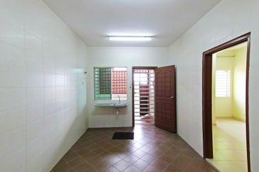 TAMAN TASIK JAYA II & IV