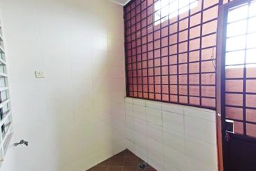 TAMAN TASIK JAYA II & IV