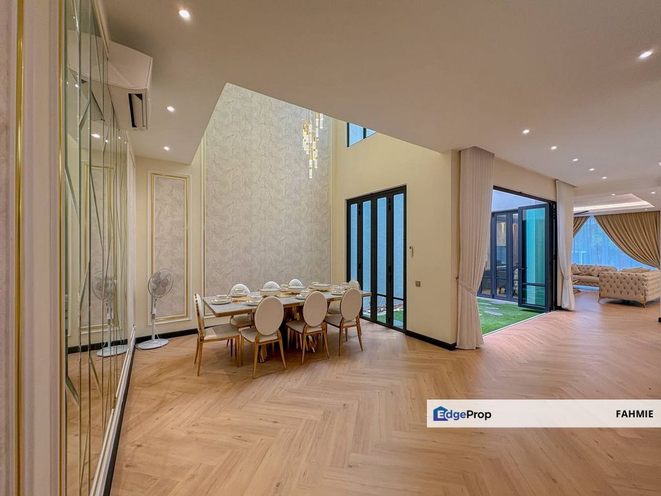 Fully renovated. Not facing other house. Freehold. Anggun Kirana. Setia Alam. , Selangor, Setia Alam/Alam Nusantara