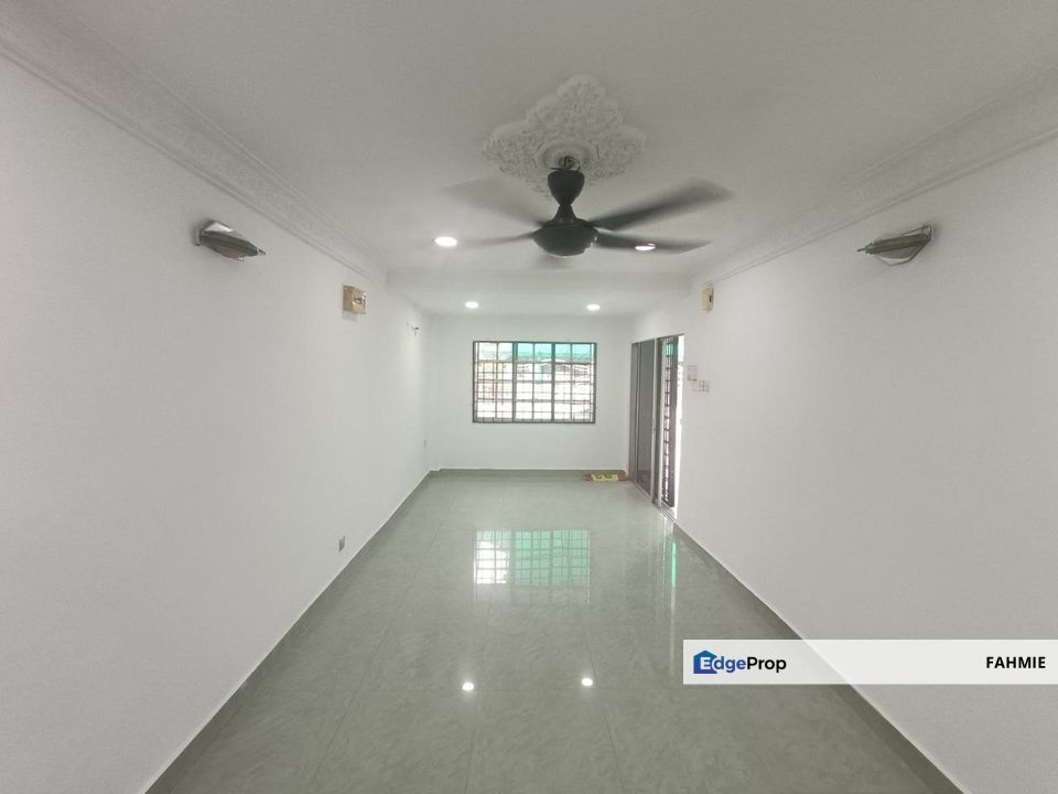 Non bumi lot. Taman Medan. Petaling Jaya. , Selangor, Petaling Jaya