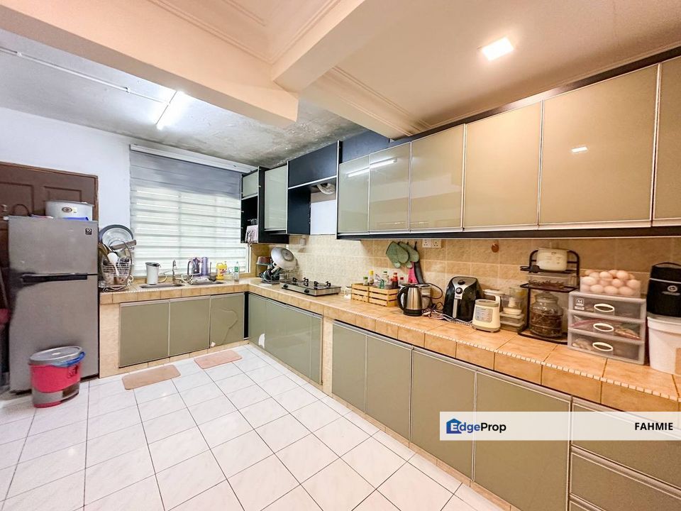 Fully renovated. Taman Desa Ayer Hitam. Puchong. , Selangor, Puchong