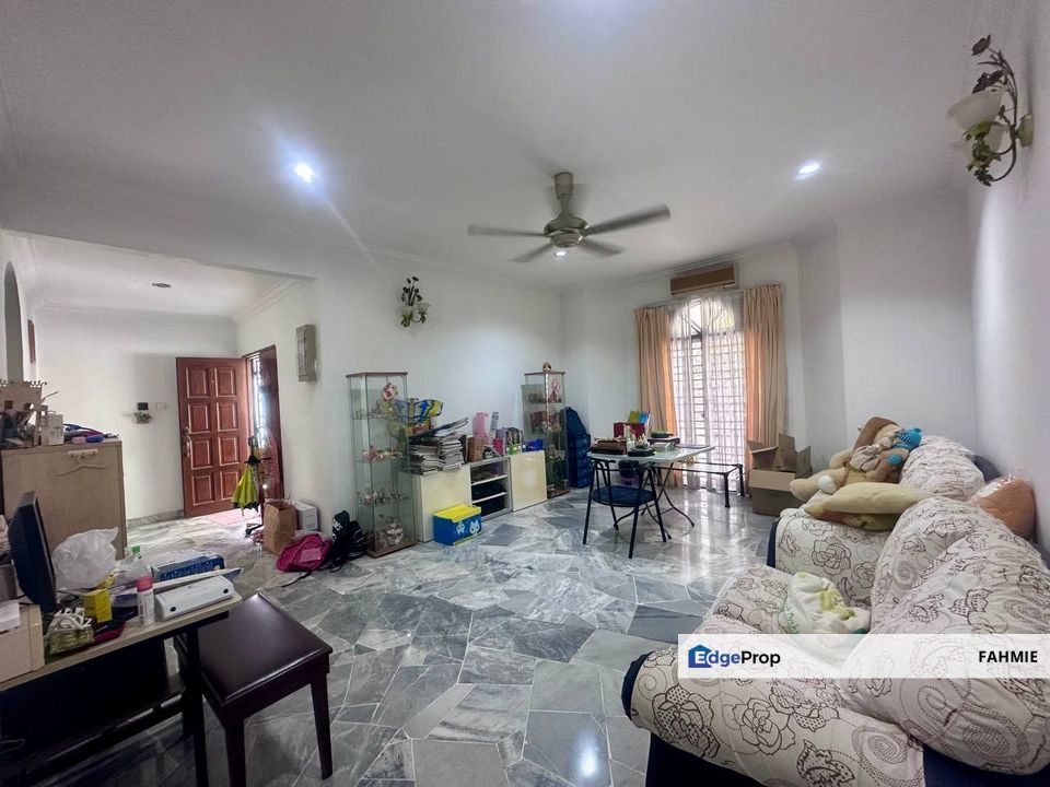 Not facing other house. Non bumi lot. Taman Uda Jaya. Ampang. , Selangor, Ampang