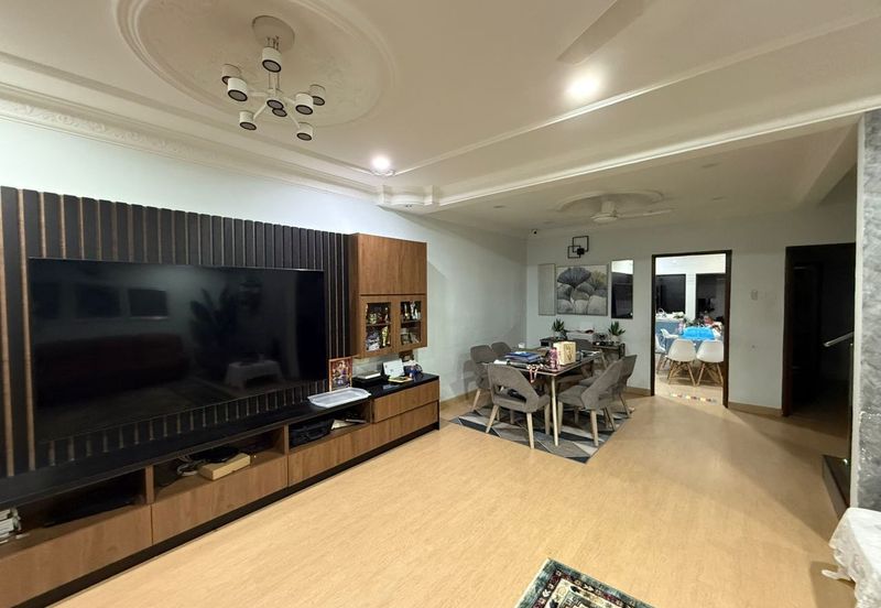 Seksyen 11, Kota Damansara