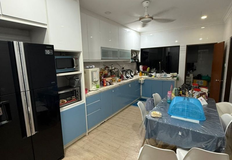 Seksyen 11, Kota Damansara