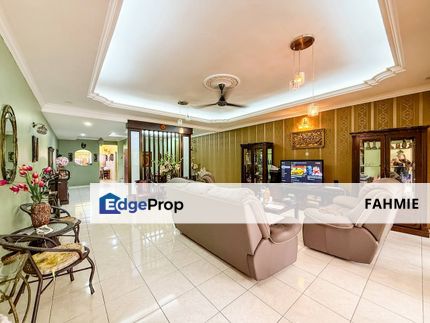 Fully renovated. Non bumi lot. Bandar Nusaputra. Presint 1. Puchong. , Selangor, Puchong South