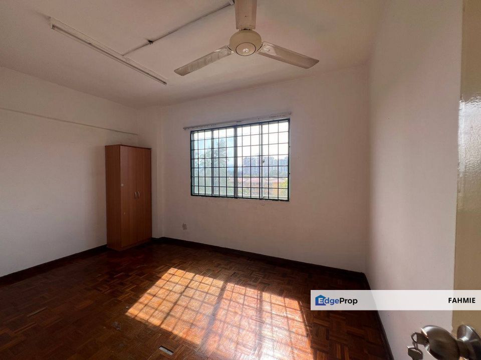 Corner unit. Non bumi lot. Vista Wira 1. Wangsa Maju. , Kuala Lumpur, Wangsa Maju