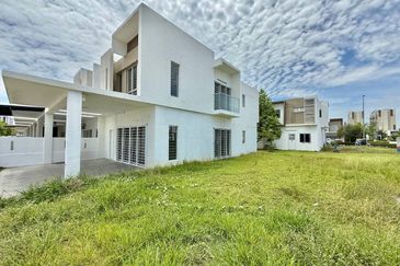 Casa Green @ Cybersouth