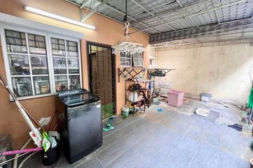 Jalan Suakasih @ Tun Hussein Onn