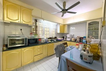 Bandar Tun Hussein Onn