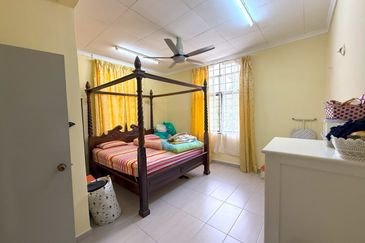 Bandar Tun Hussein Onn