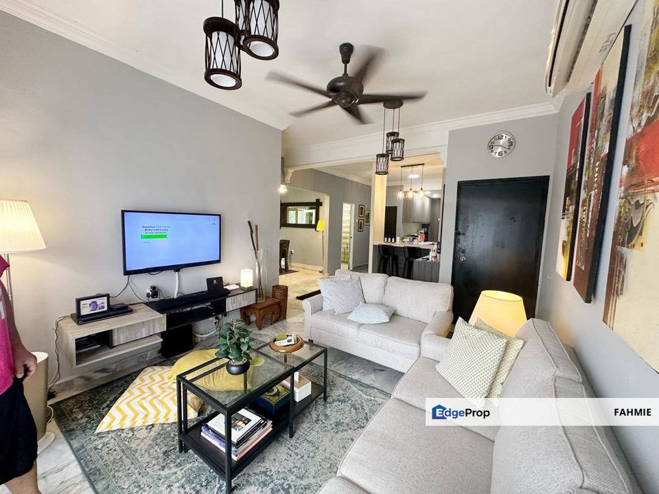 Ground floor. Fully renovated. Bukit Mas Apartment. Taman Melawati. , Kuala Lumpur, Taman Melawati