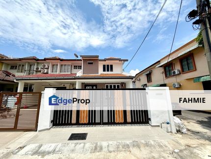 End lot. Refurbished. Freehold. Taman Puchong Utama PU8. Puchong. , Selangor, Puchong